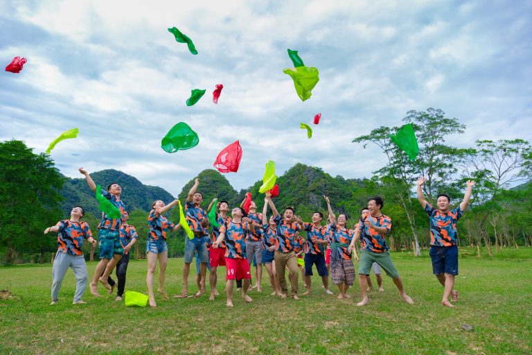 Teambuilding hang Chà Lòi