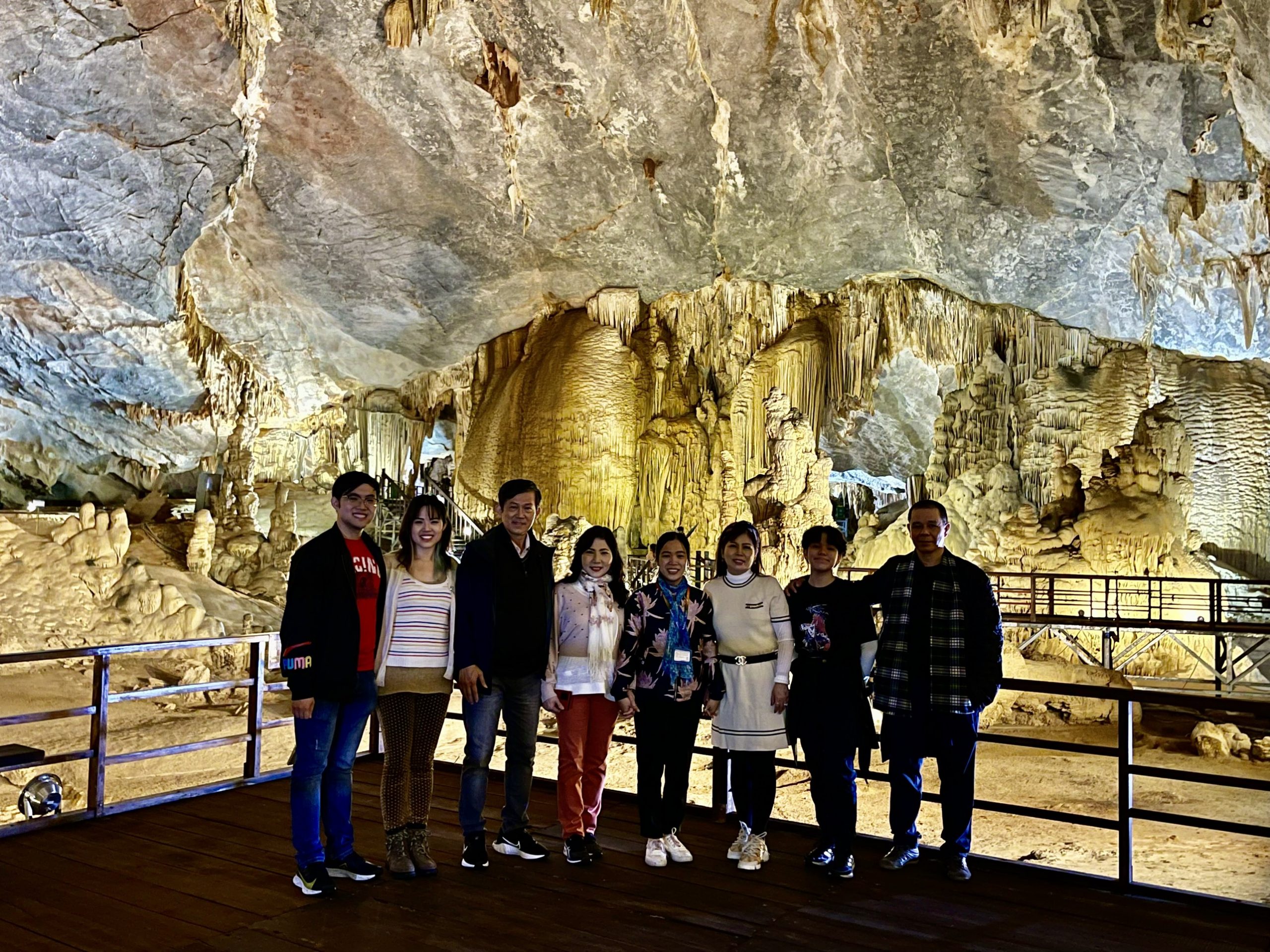 Tour ghép khách du lịch khám phá Quảng Bình