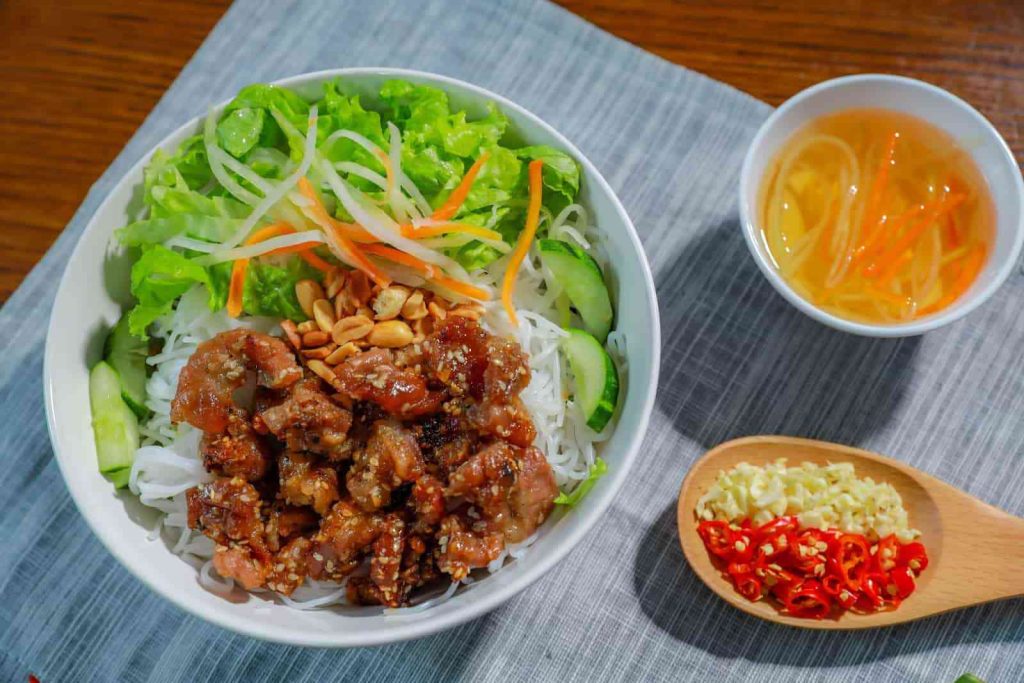 Top 5 quán bún thịt nướng Đồng Hới 1