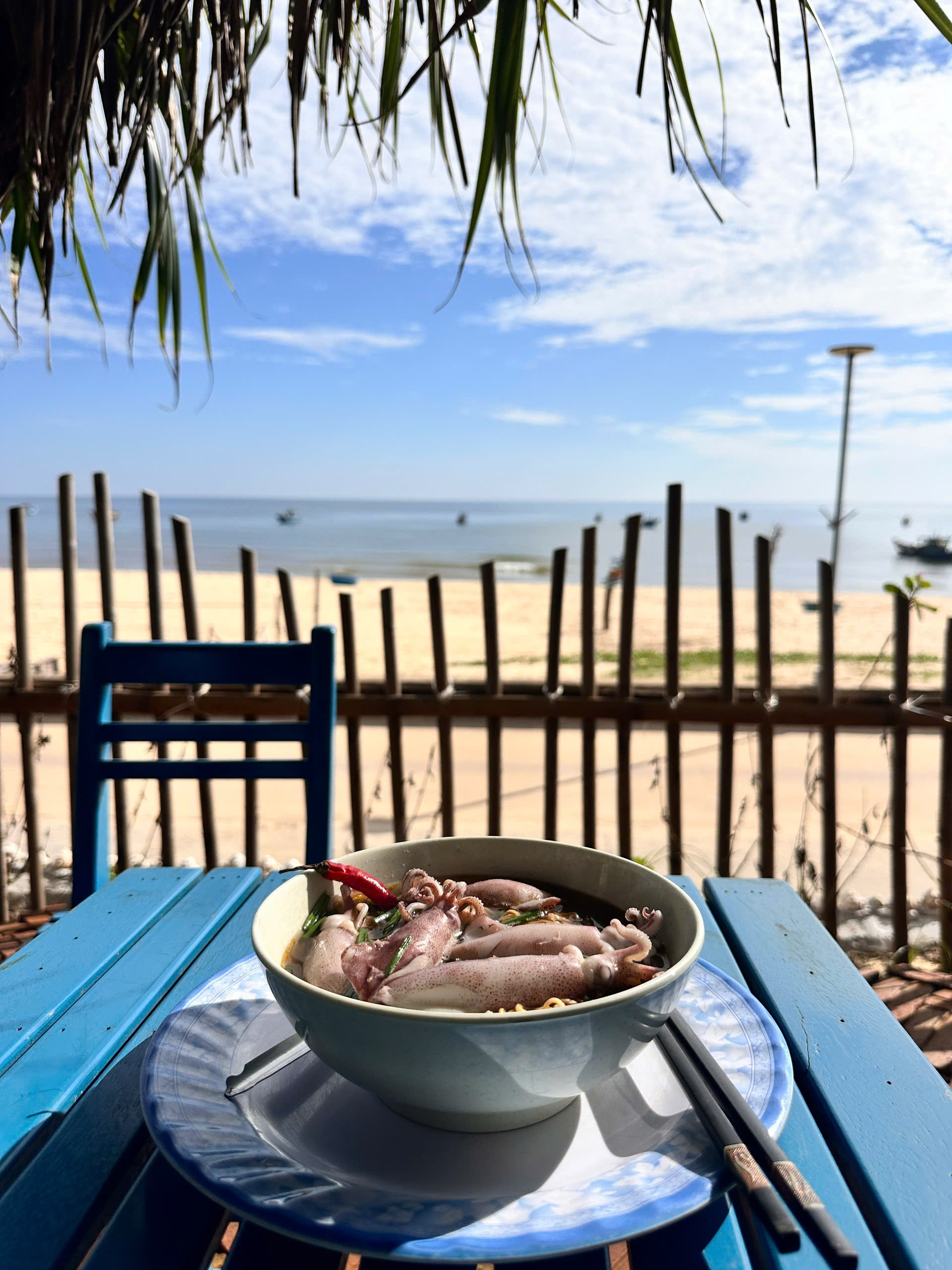 Bát mỳ View Biển Nhật Lệ
